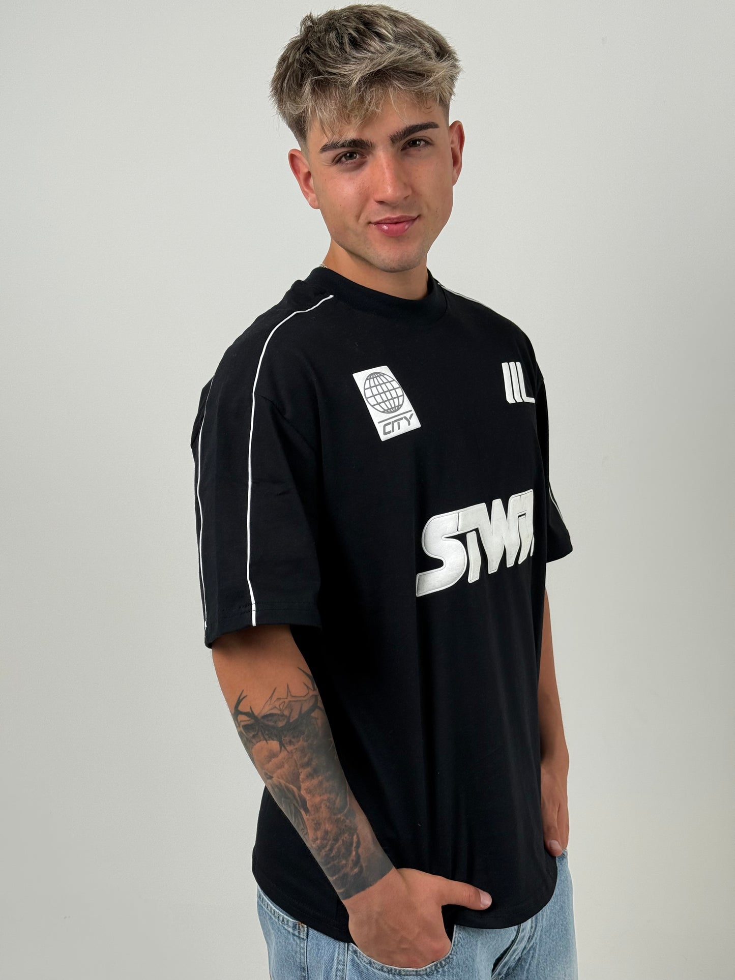 Remera Urbana STWD – Negra