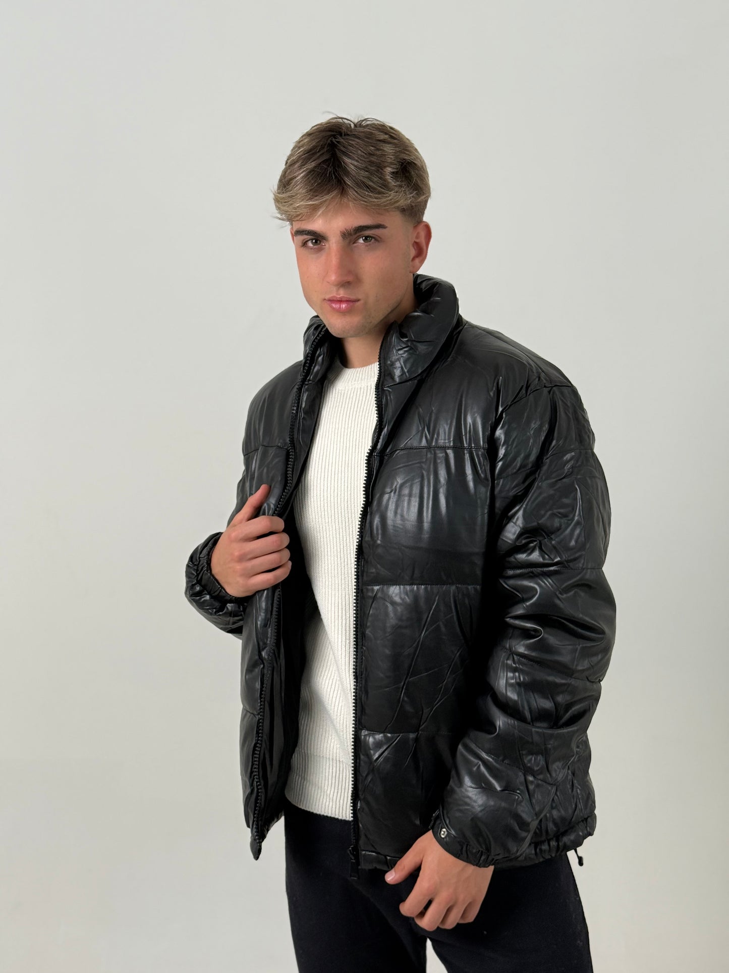 Campera Puffer Negra Ejecutiva