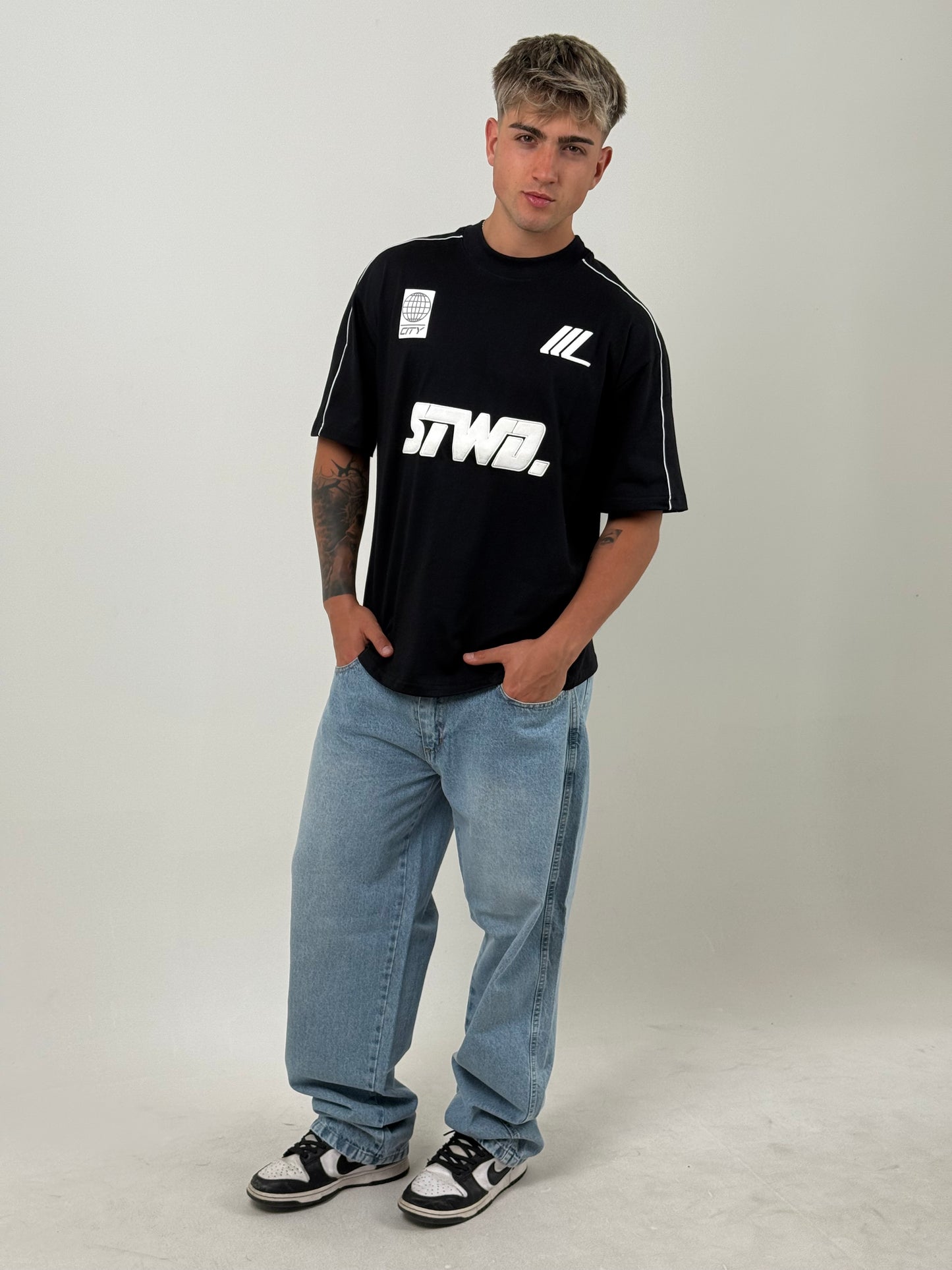 Remera Urbana STWD – Negra