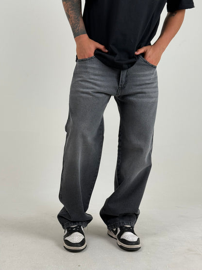 Jean Mom Fit – Gris Oscuro
