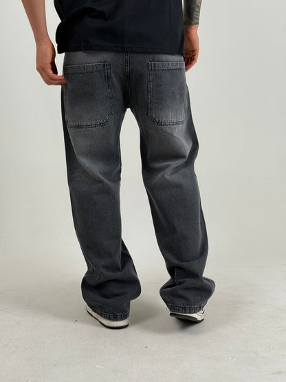 Jean Mom Fit – Gris Oscuro