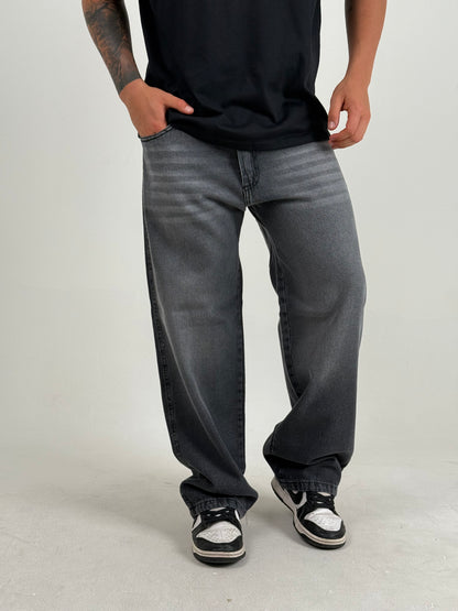 Jean Mom Fit – Gris Oscuro