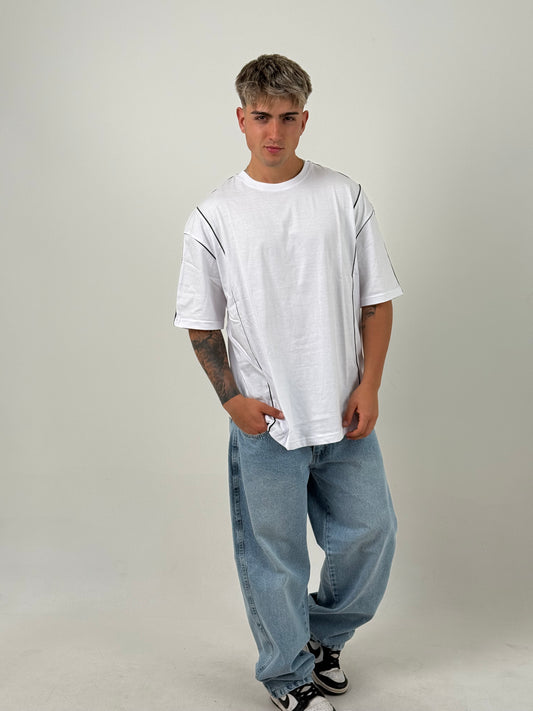 Remera Oversize Líneas Laterales – Blanca
