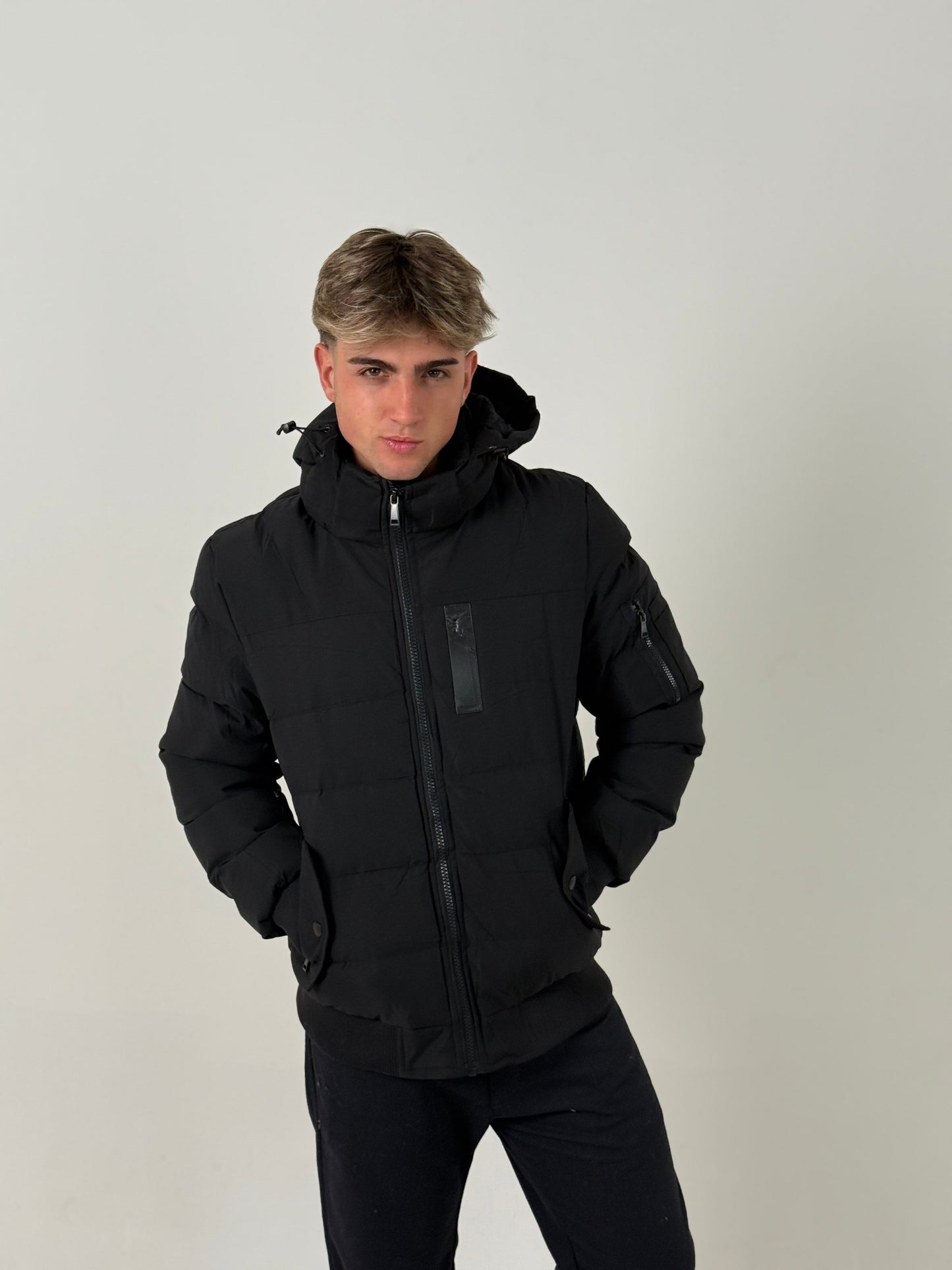Campera Puffer Hombre con Capucha – Súper Abrigada