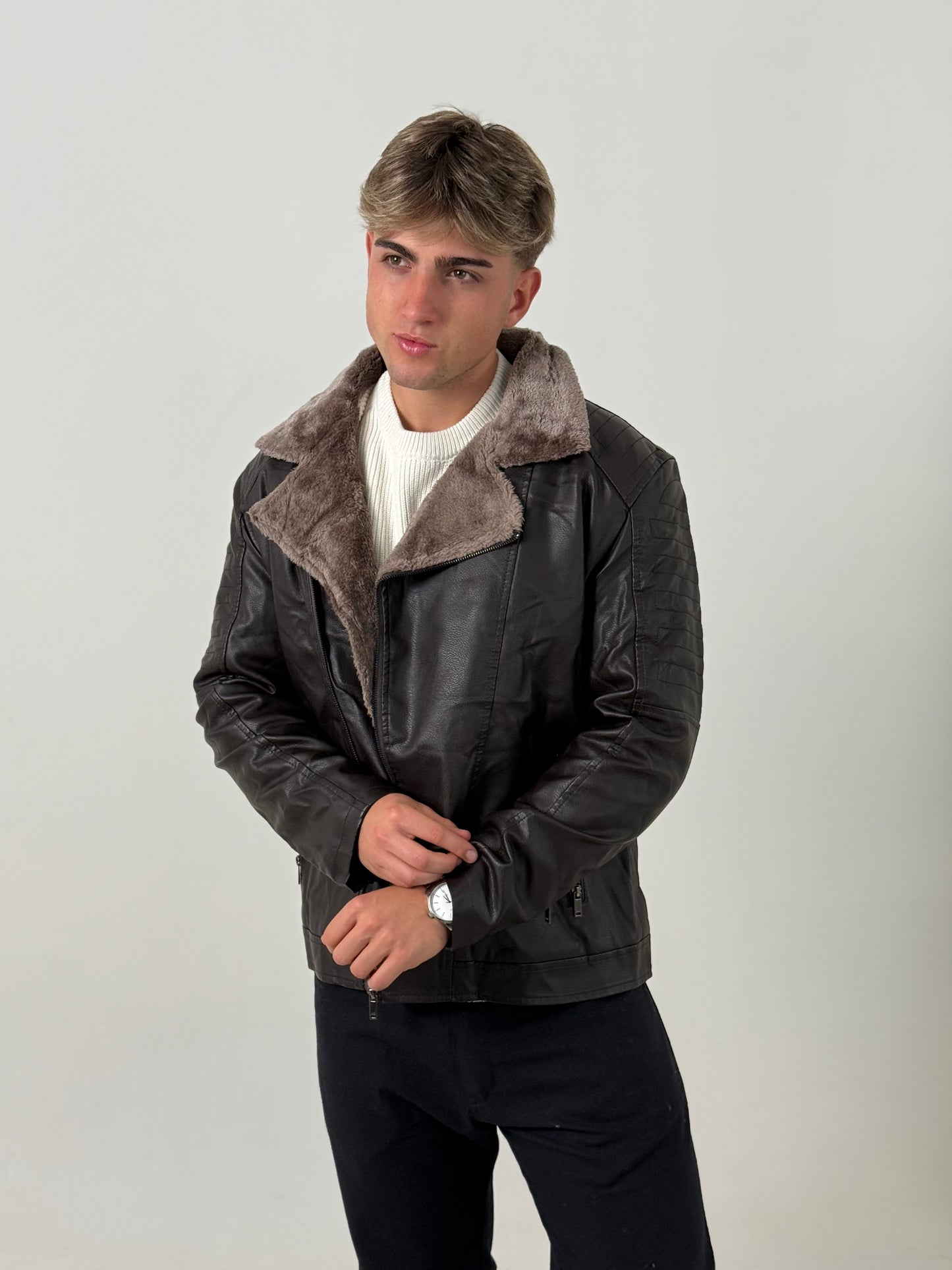 Chaqueta Gamulán Hombre Cafe – Abrigada y Moderna
