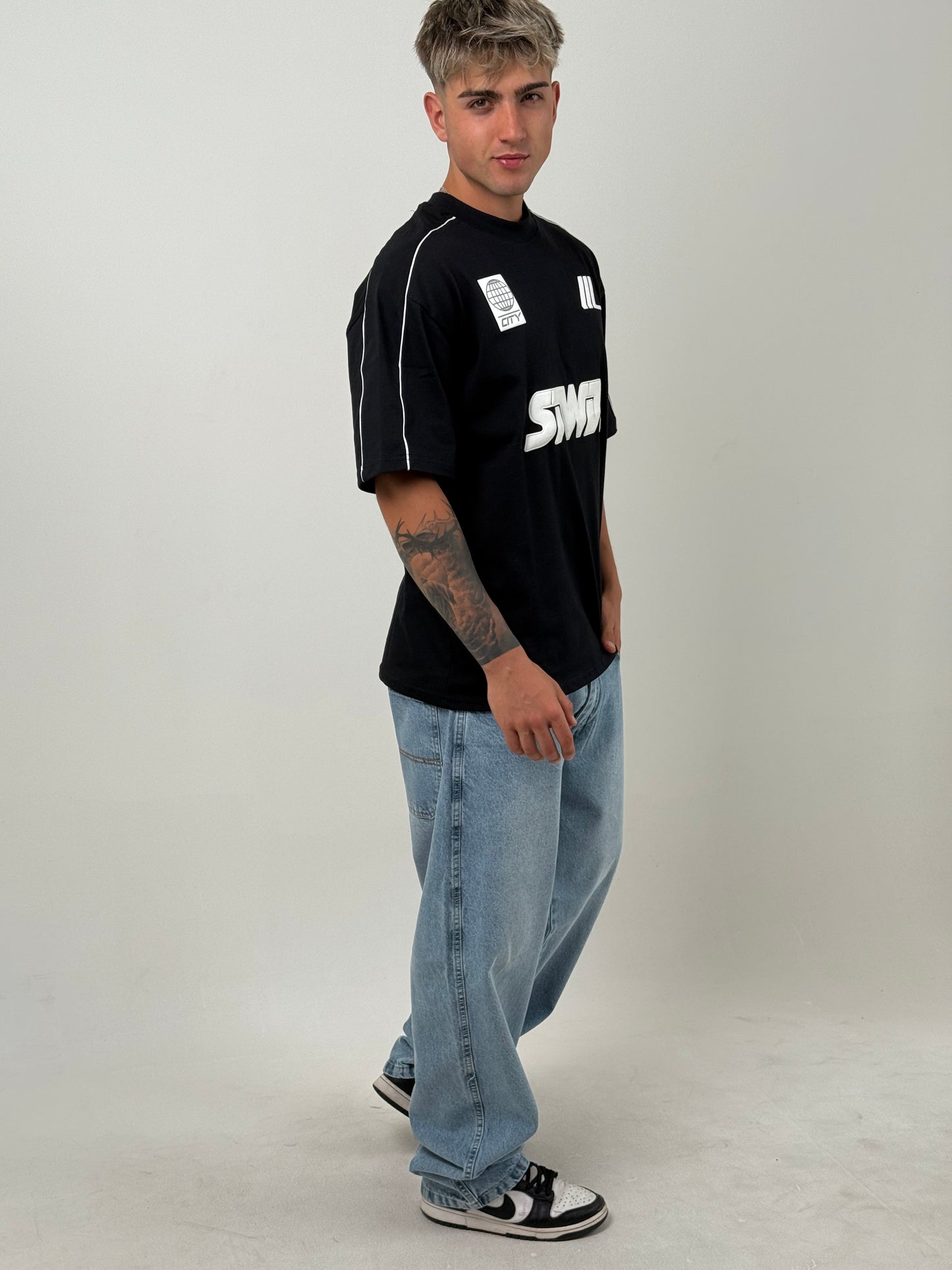 Remera Urbana STWD – Negra